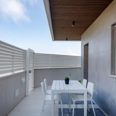 Frontemare - 5 Minwalk From The & Terrace Appartement *