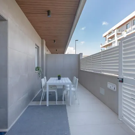 Frontemare - 5 Minwalk From The & Terrace Appartement