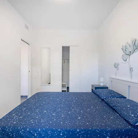 Appartement Frontemare - 5 Minwalk From The & Terrace Monopoli