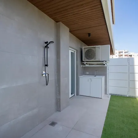 Appartement Frontemare - 5 Minwalk From The & Terrace Monopoli