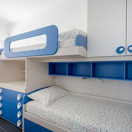 Frontemare - 5 Minwalk From The & Terrace Appartement