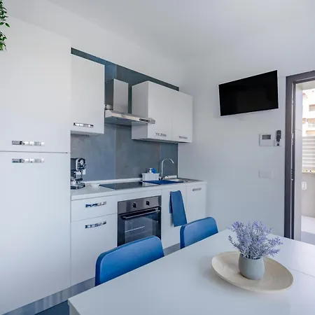 Frontemare - 5 Minwalk From The & Terrace Monopoli